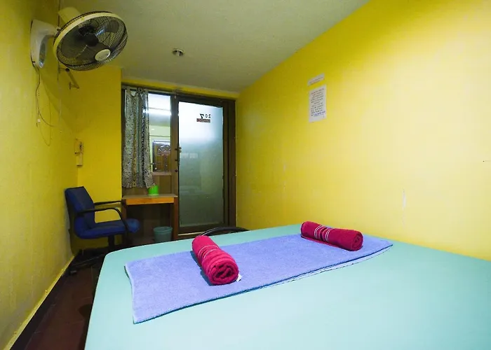 Oyo 938 Place Hotel Bangkok