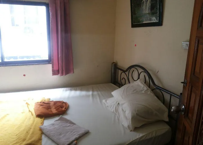 Oyo 938 Place Hotel