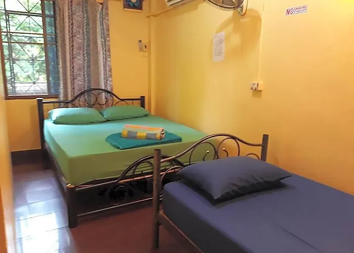 Oyo 938 Place Hotel