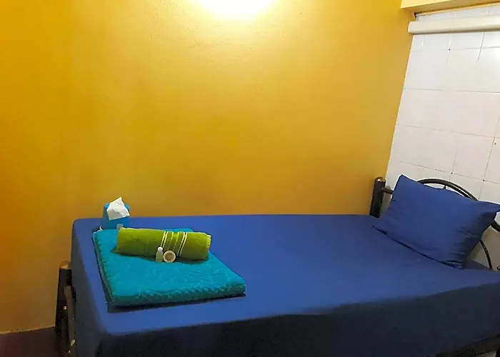 Oyo 938 Place Hotel