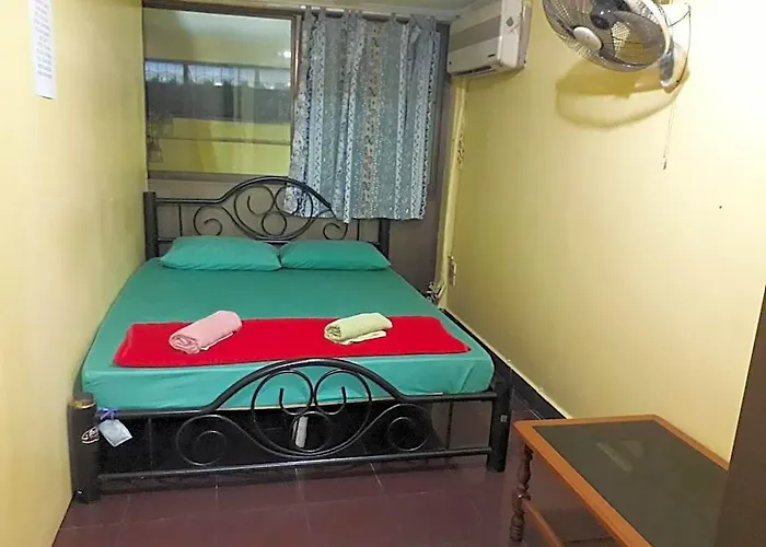 Hotel Oyo 938 Place 2*